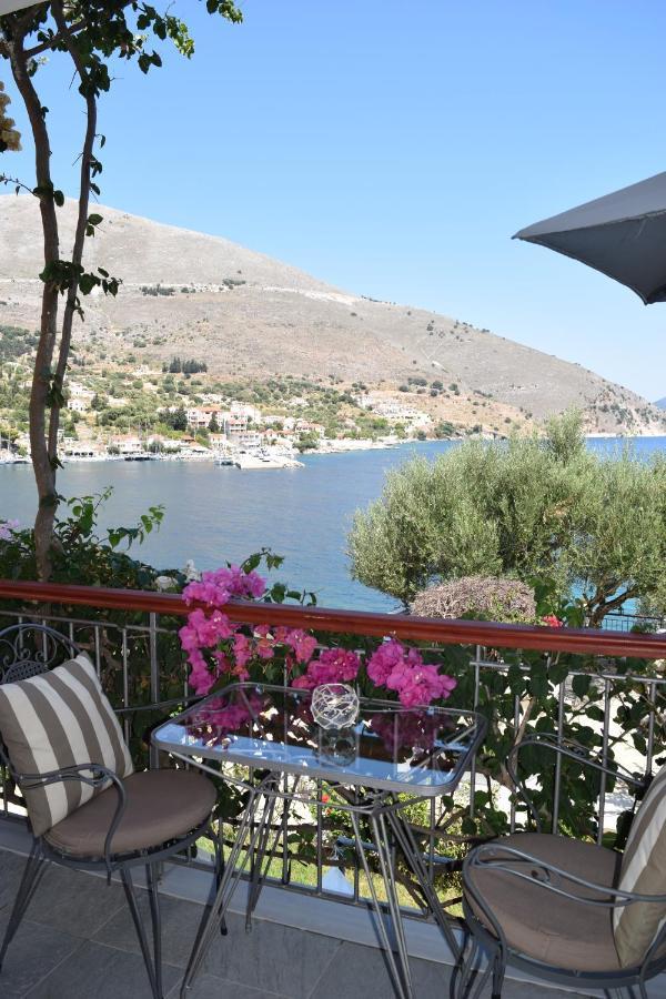 Waterside Apartments Agia Efimia Extérieur photo