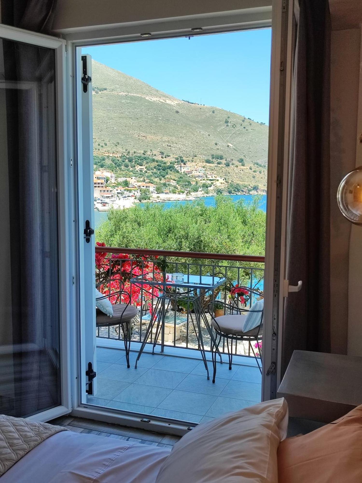 Waterside Apartments Agia Efimia Extérieur photo