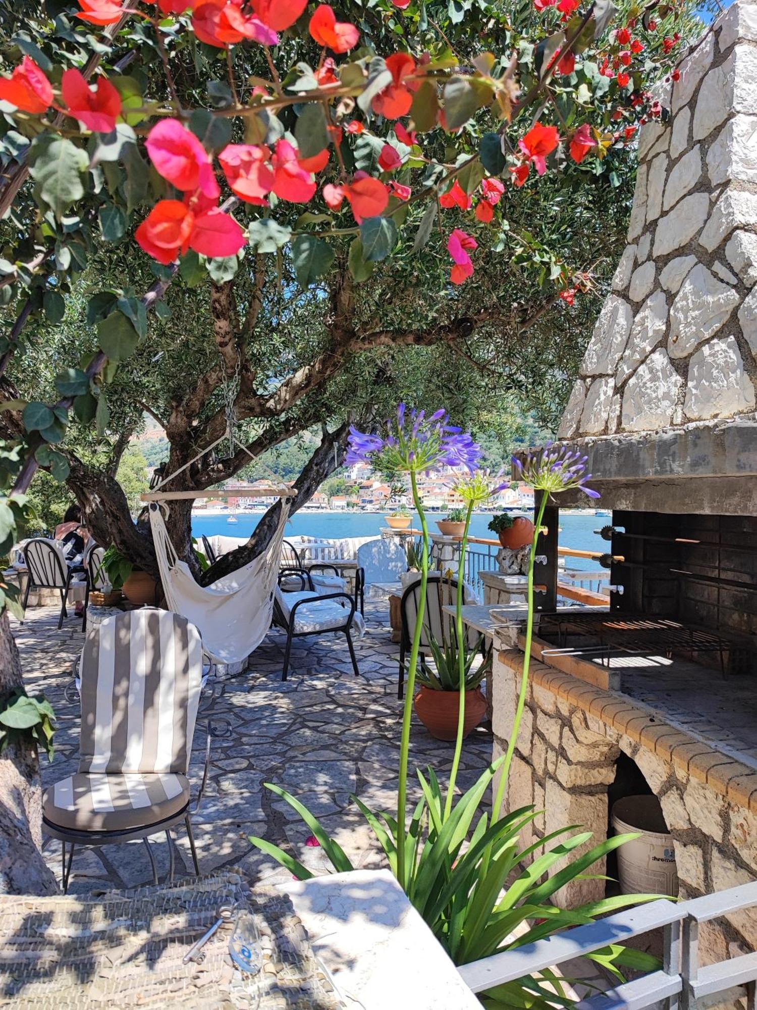 Waterside Apartments Agia Efimia Extérieur photo